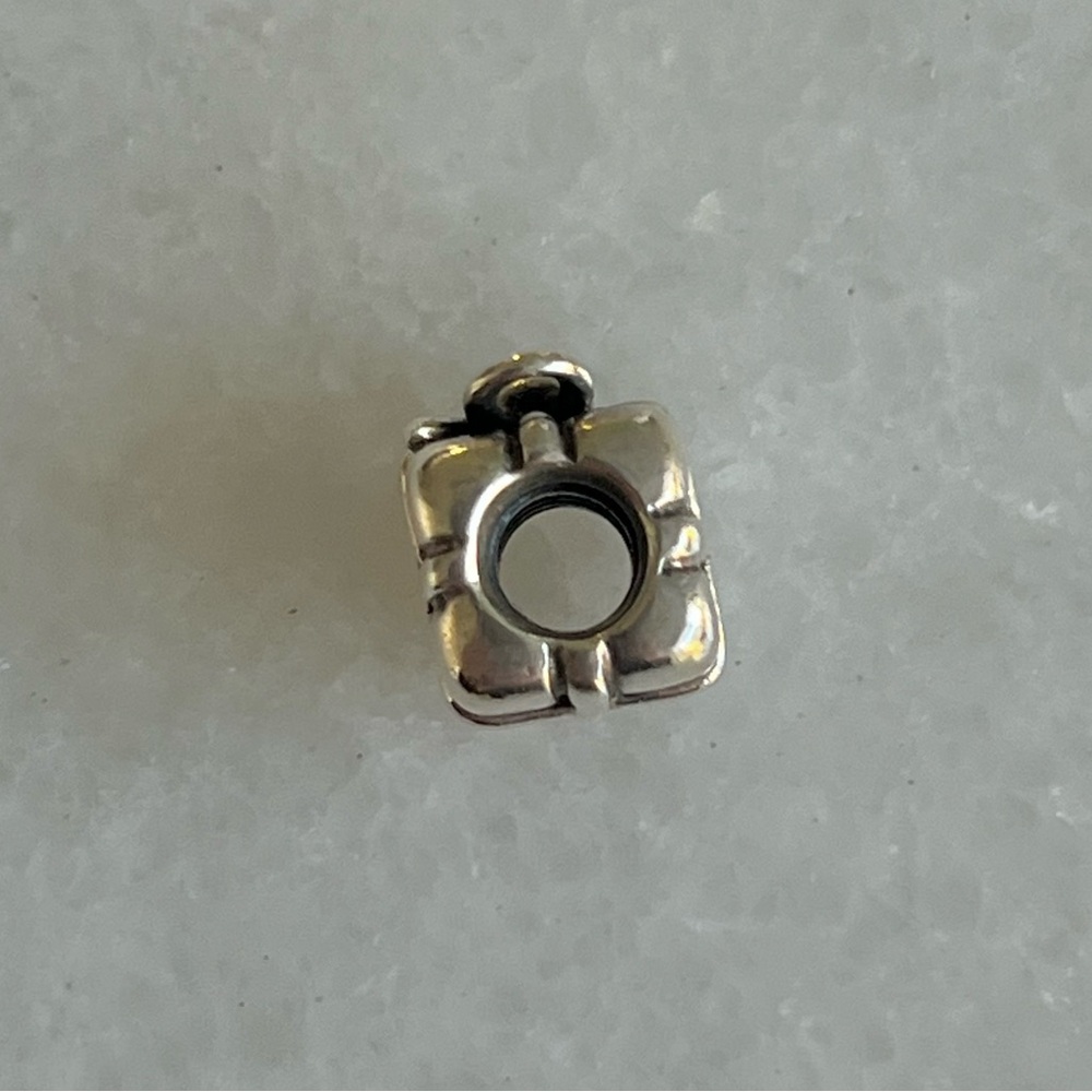 Pandora Charm ✨ Present Gift Silver Charm - Picture 4 of 4